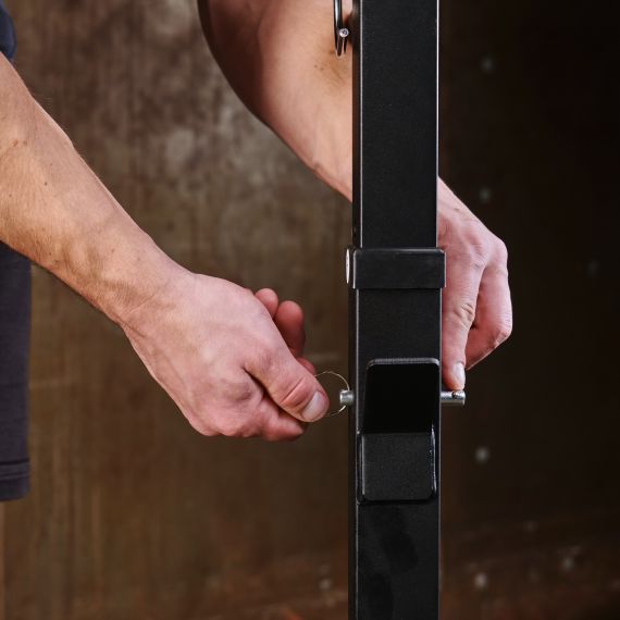 УСИЛЕННАЯ СКАМЬЯ СО СТОЙКАМИ ПОД ШТАНГУ DFC MELKIN