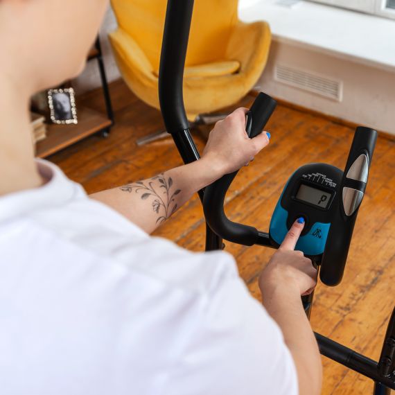 ЭЛЛИПТИЧЕСКИЙ ТРЕНАЖЕР DFC E504HB