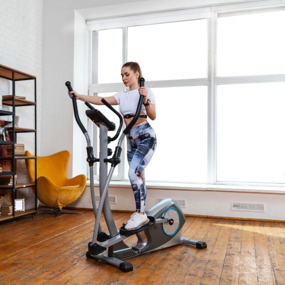 ЭЛЛИПТИЧЕСКИЙ ТРЕНАЖЕР DFC E606H