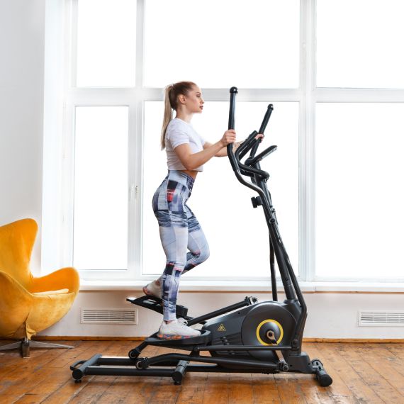 ЭЛЛИПТИЧЕСКИЙ ТРЕНАЖЕР DFC E6700T